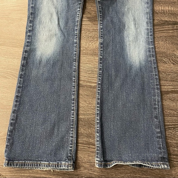 Levi’s 518 superlow stretch boot cut jeans - Picture 6 of 16